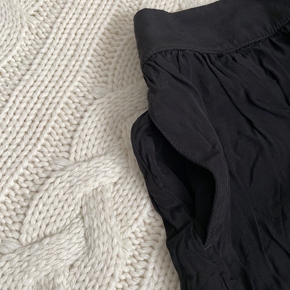 (Free When Bundled) Garage Black Skater Skirt w/ Pockets - Picture 7 of 9